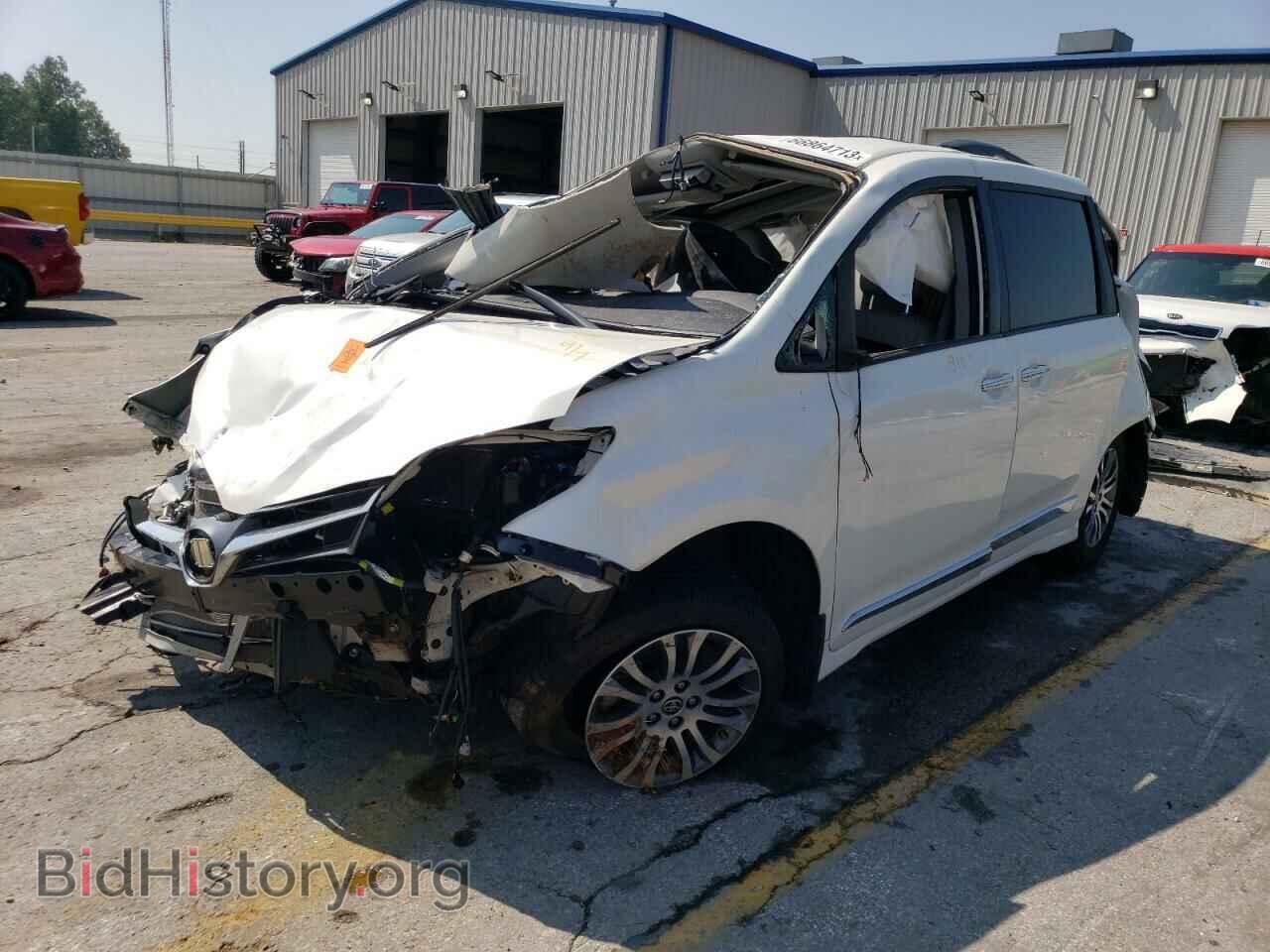 Photo 5TDYZ3DC9LS060052 - TOYOTA All Models 2020