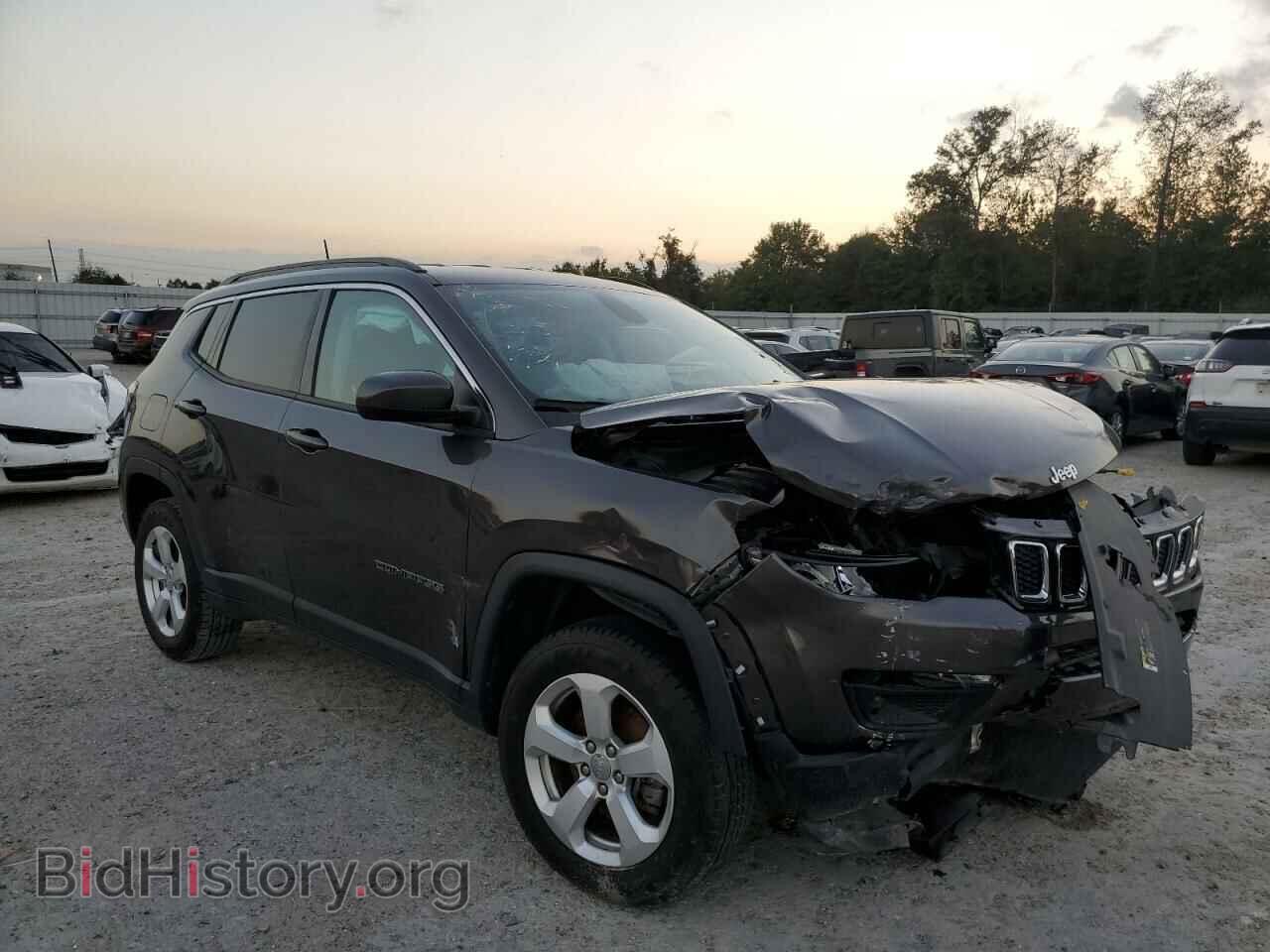 Фотография 3C4NJDBB6HT597288 - JEEP COMPASS 2017