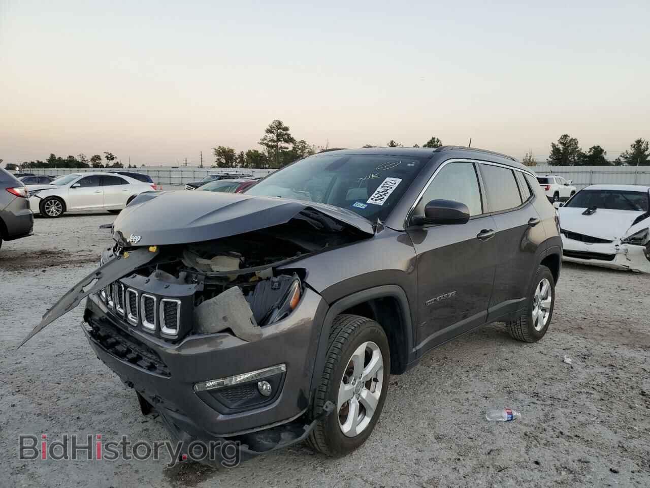 2017 JEEP COMPASS - VIN: 3C4NJDBB6HT597288 - Photo 2