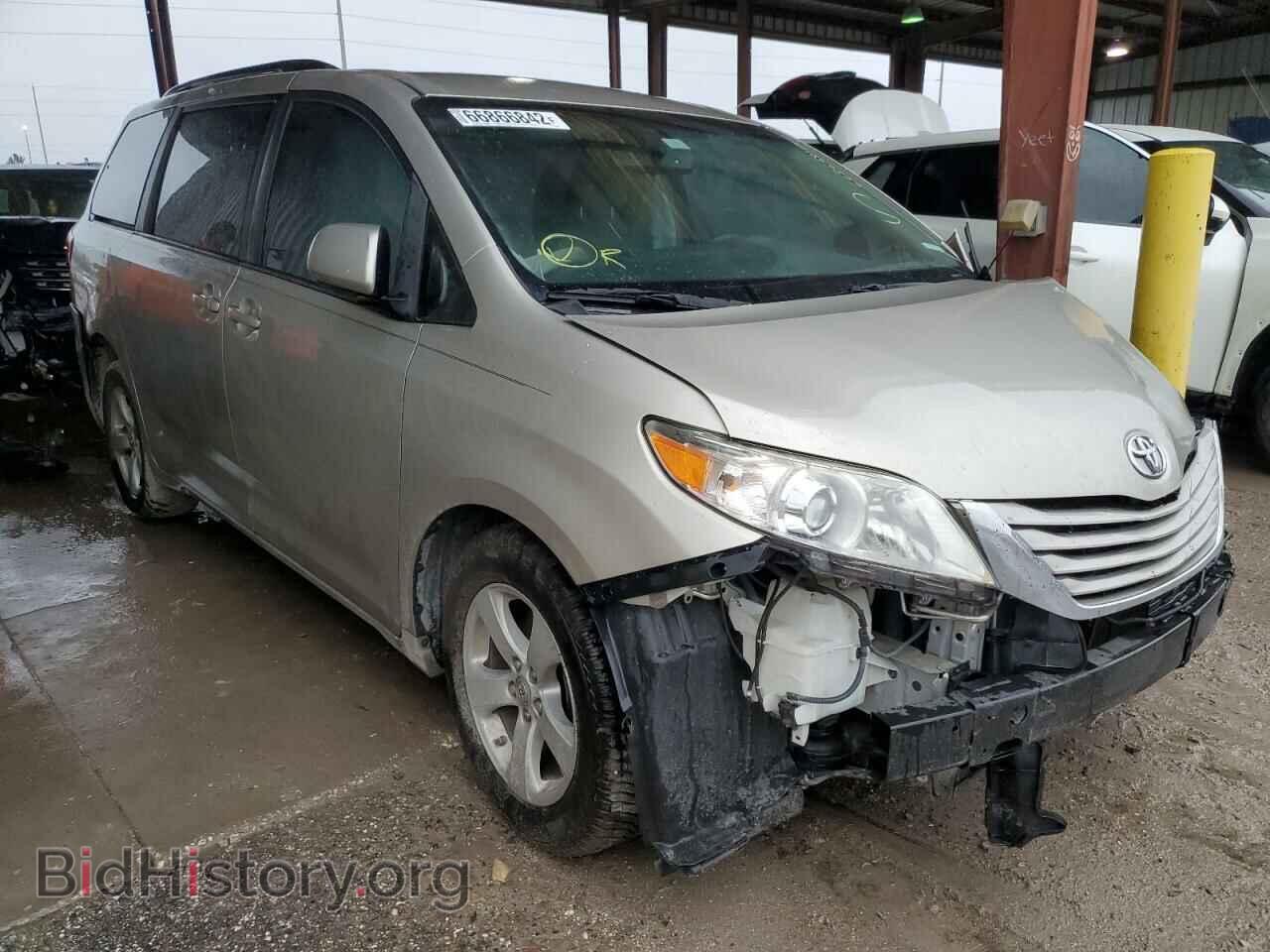 Фотография 5TDKZ3DC6HS851796 - TOYOTA SIENNA 2017