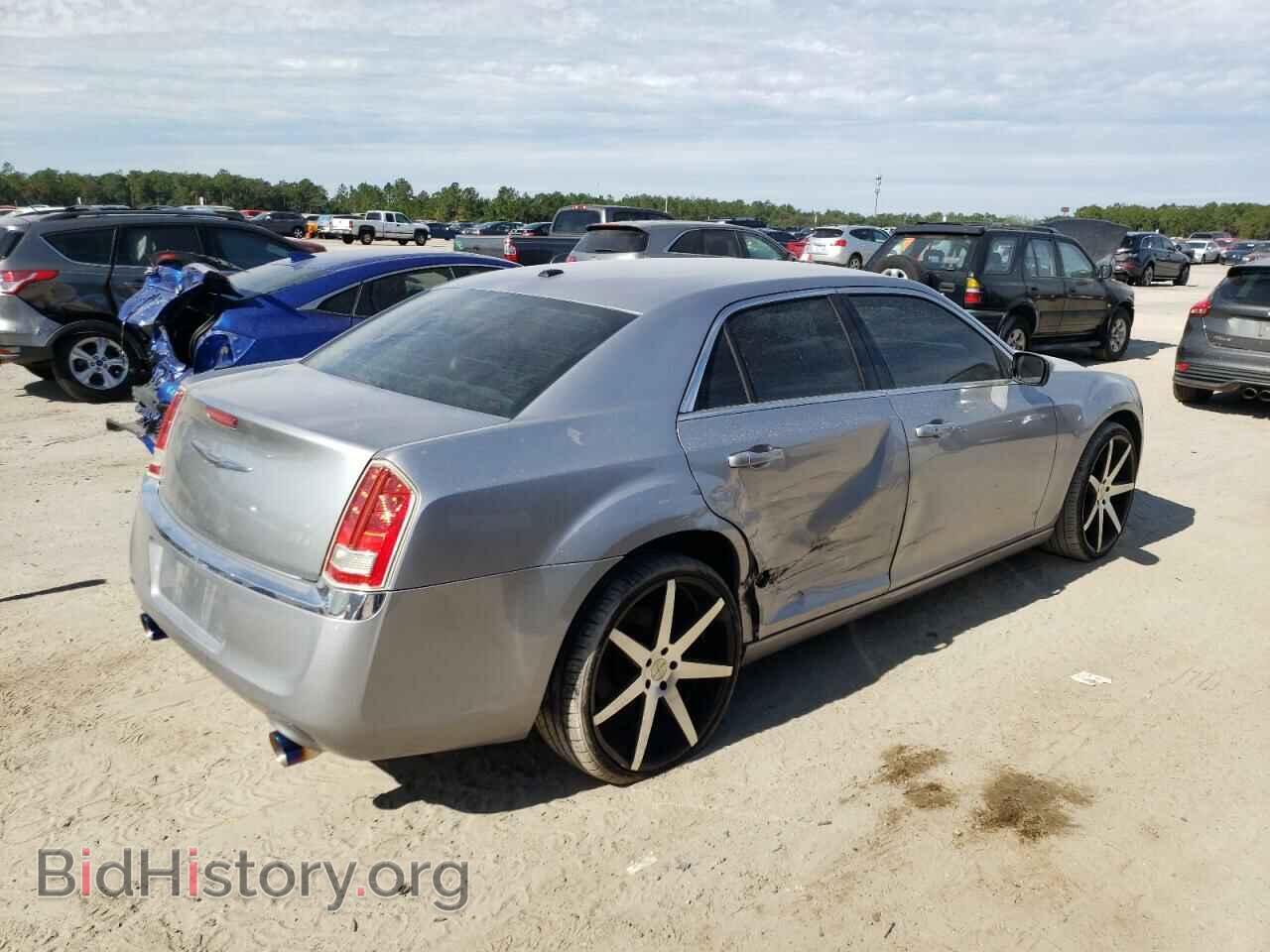 2013 CHRYSLER 300 - VIN: 2C3CCAAG6DH607001 - Фото 3