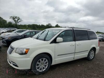 2011 Chrysler MINIVAN Touring L, white — VIN 2A4RR8DG0BR617906, Copart