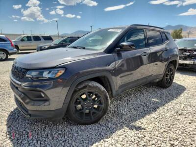 2024 Jeep COMPASS Latitude, темно-серый — VIN 3C4NJDBN1RT127603, Copart