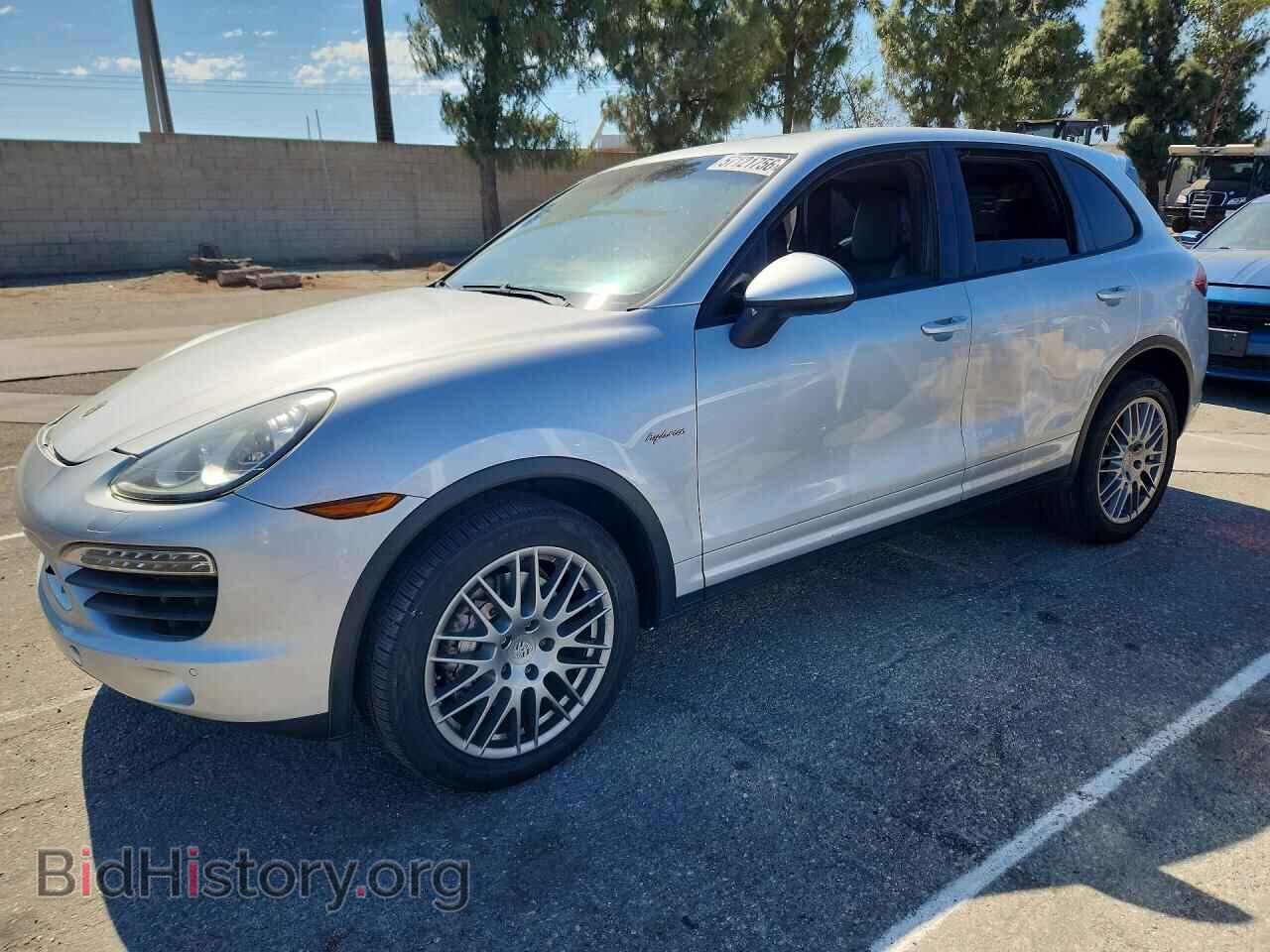2012 PORSCHE CAYENNE - VIN: WP1AE2A25CLA93083 - Photo 2