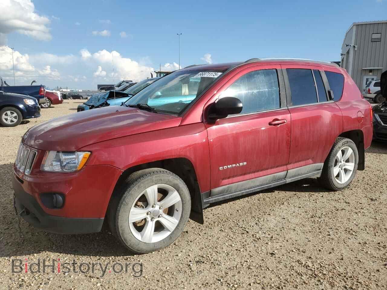 Photo 1J4NF4FB4BD133760 - JEEP COMPASS 2011