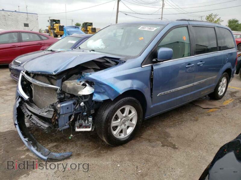 2011 Chrysler MINIVAN Town & COU (VIN 2A4RR5DG2BR771340) — фото 1 из 13, Copart, повреждение: передняя часть
