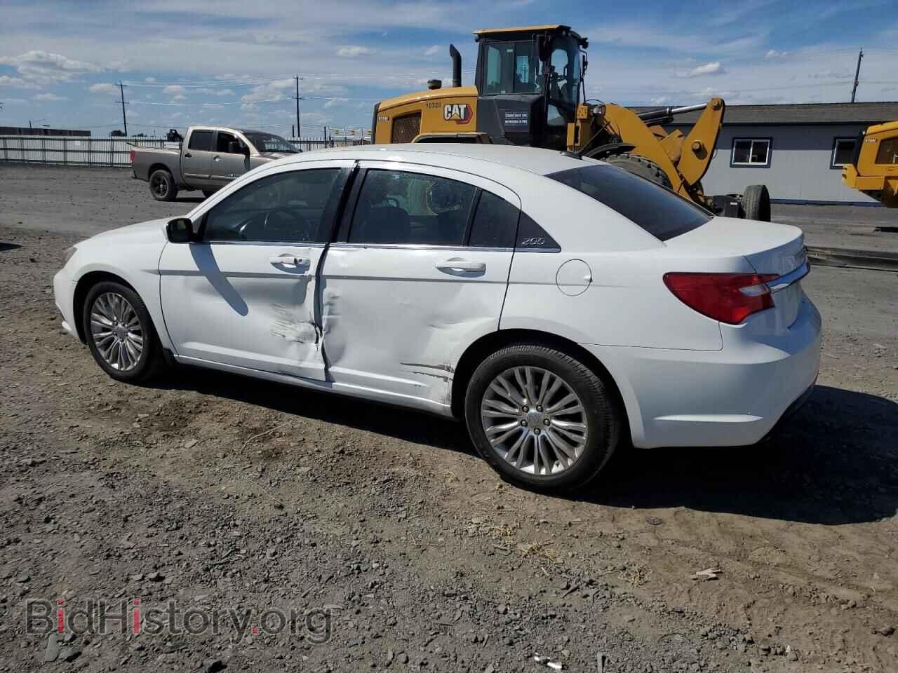 2014 CHRYSLER 200 - VIN: 1C3CCBBG1EN149865 - Фото 2
