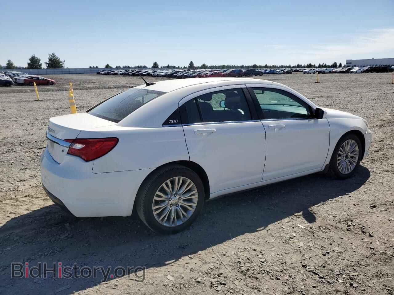 2014 CHRYSLER 200 - VIN: 1C3CCBBG1EN149865 - Фото 3
