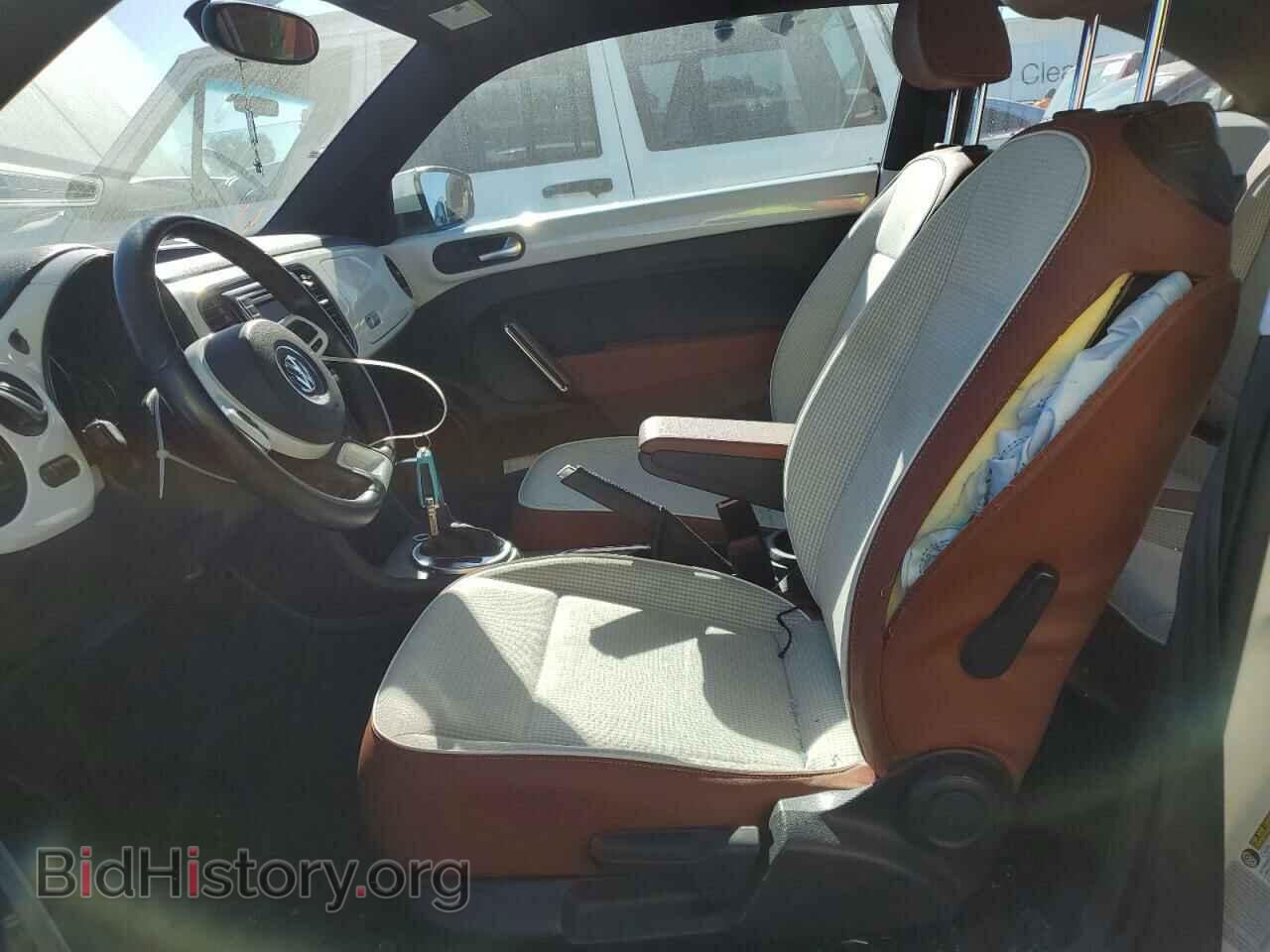 2017 VOLKSWAGEN BEETLE - VIN: 3VWF17AT2HM624705 - Фото 5