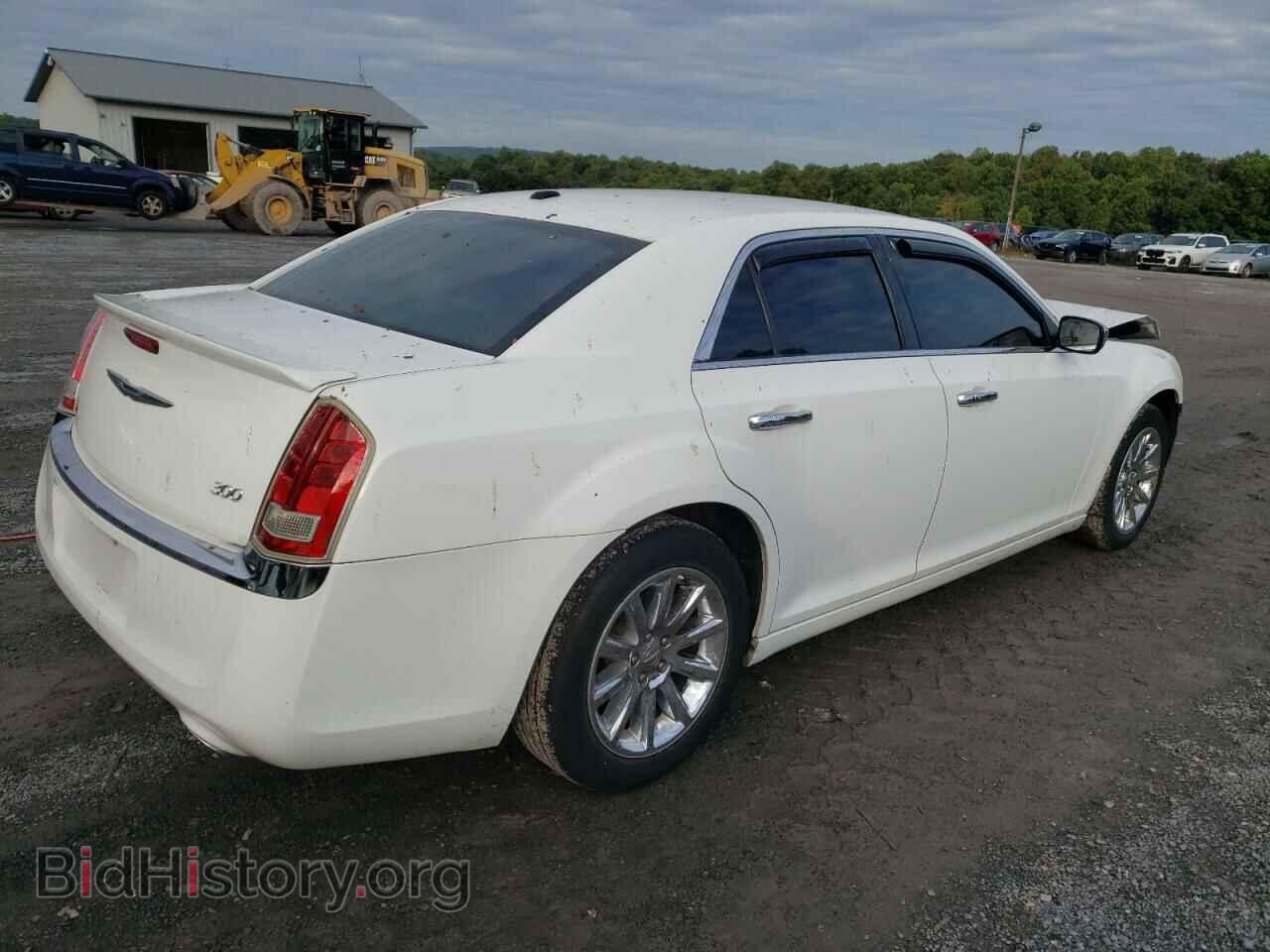 2011 CHRYSLER 300 - VIN: 2C3CA5CG8BH598602 - Фото 3