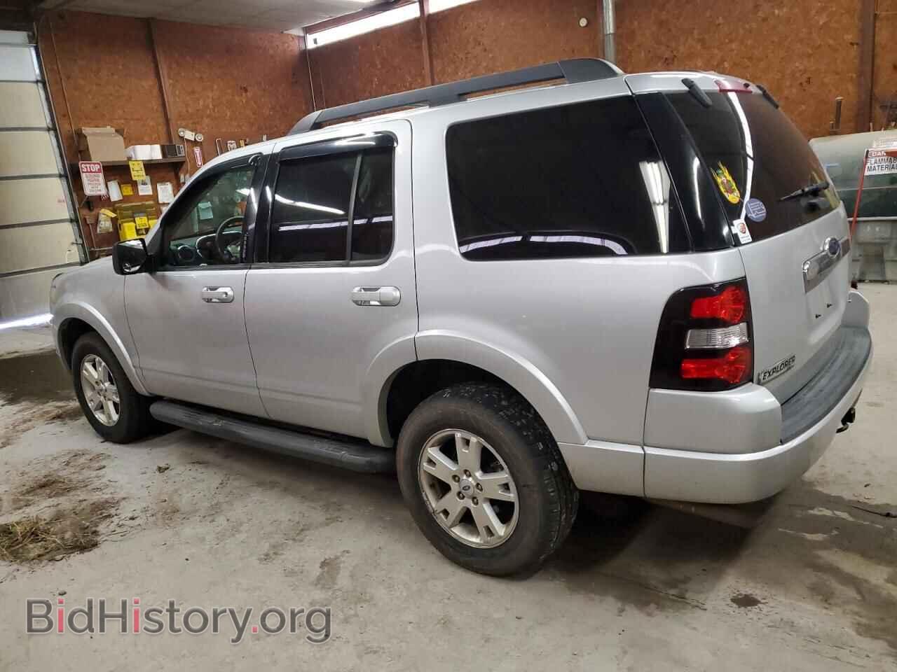 2010 FORD EXPLORER - VIN: 1FMEU7DE7AUB13328 - Фото 2