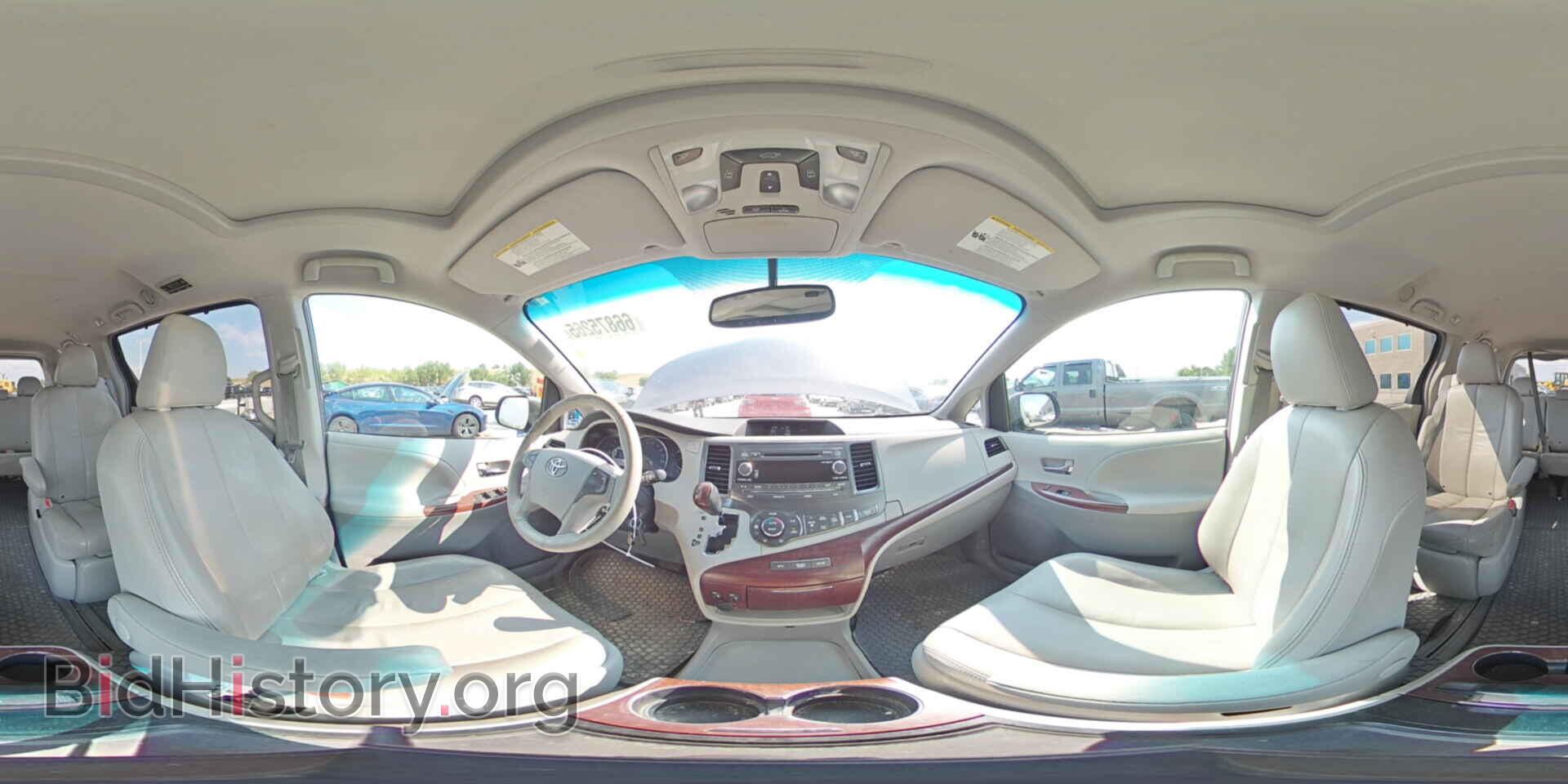2012 TOYOTA All Models - VIN: 5TDDK3DCXCS031999 - Фото 15
