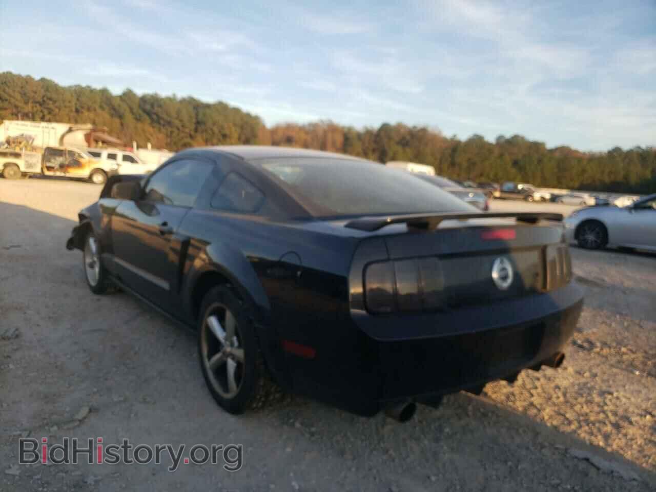 2007 FORD MUSTANG - VIN: 1ZVFT82H975213574 - Фото 3