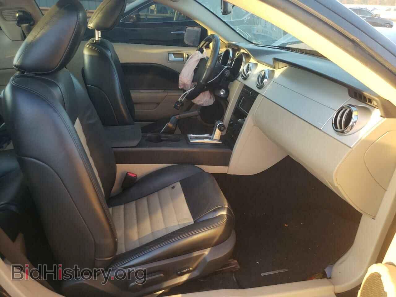 2007 FORD MUSTANG - VIN: 1ZVFT82H975213574 - Фото 5