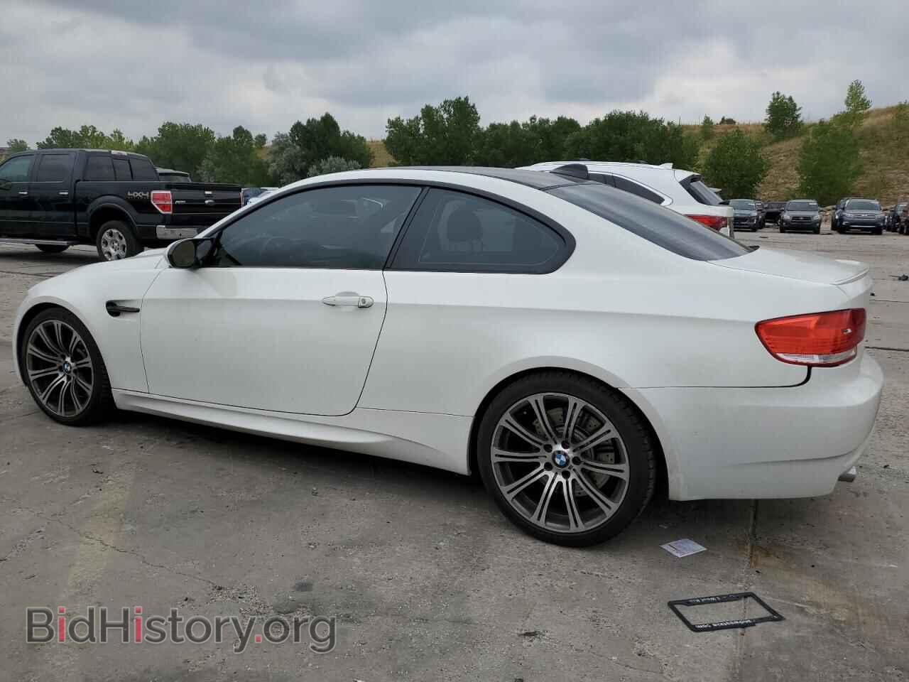 2009 BMW M3 - VIN: WBSWD93509PY43879 - Photo 2