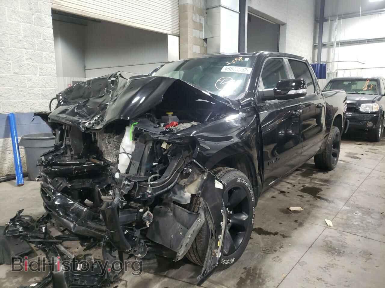 2019 RAM 1500 - VIN: 1C6SRFFT4KN710230 - Фото 2