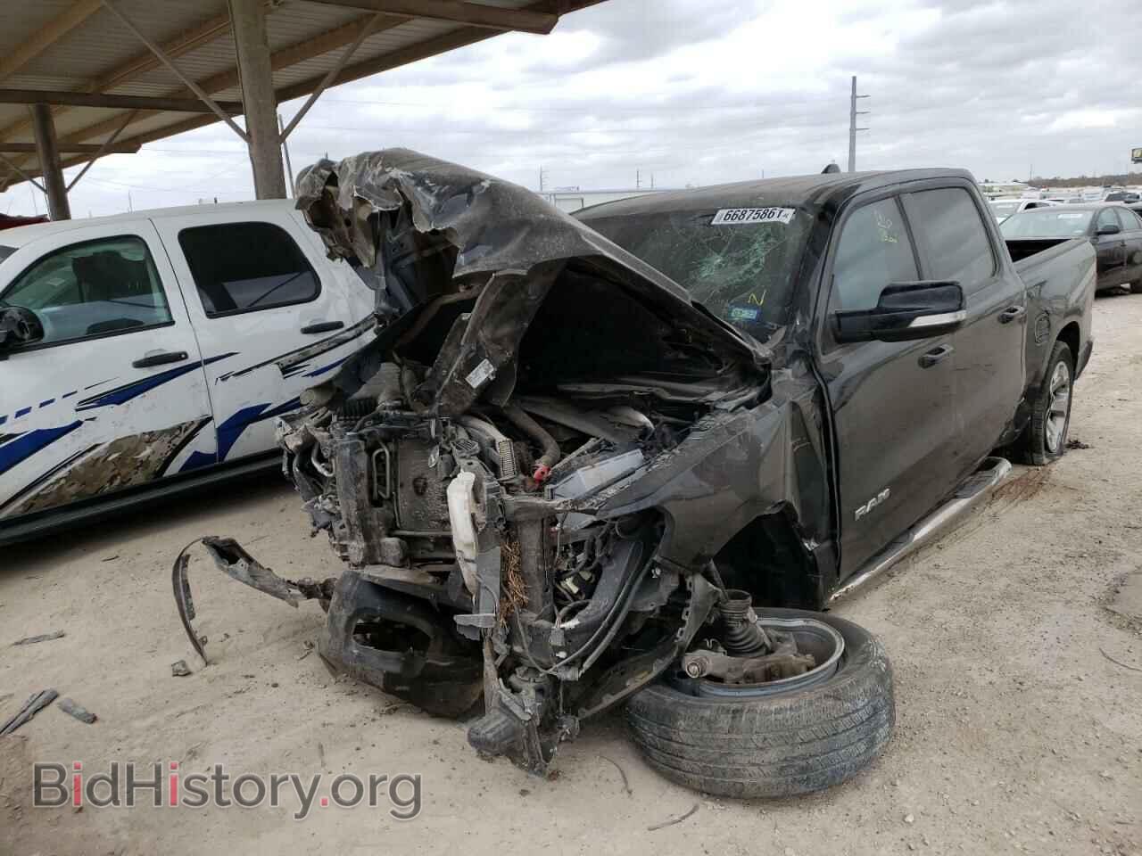 2019 RAM 1500 - VIN: 1C6SRFFT7KN559612 - Photo 2