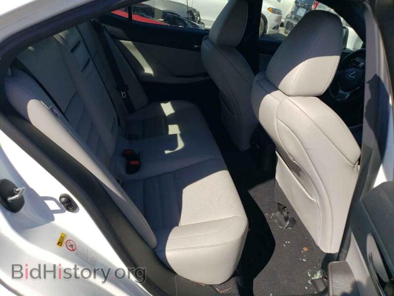 2015 Lexus IS (VIN JTHBF1D27F5072235) — photo 10 of 12