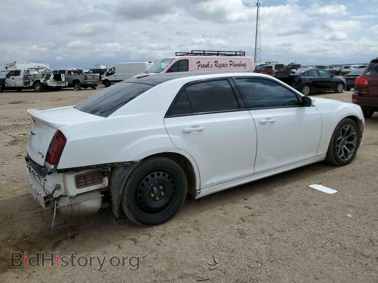 2018 CHRYSLER 300 - VIN: 2C3CCABG8JH245117 - Фото 3