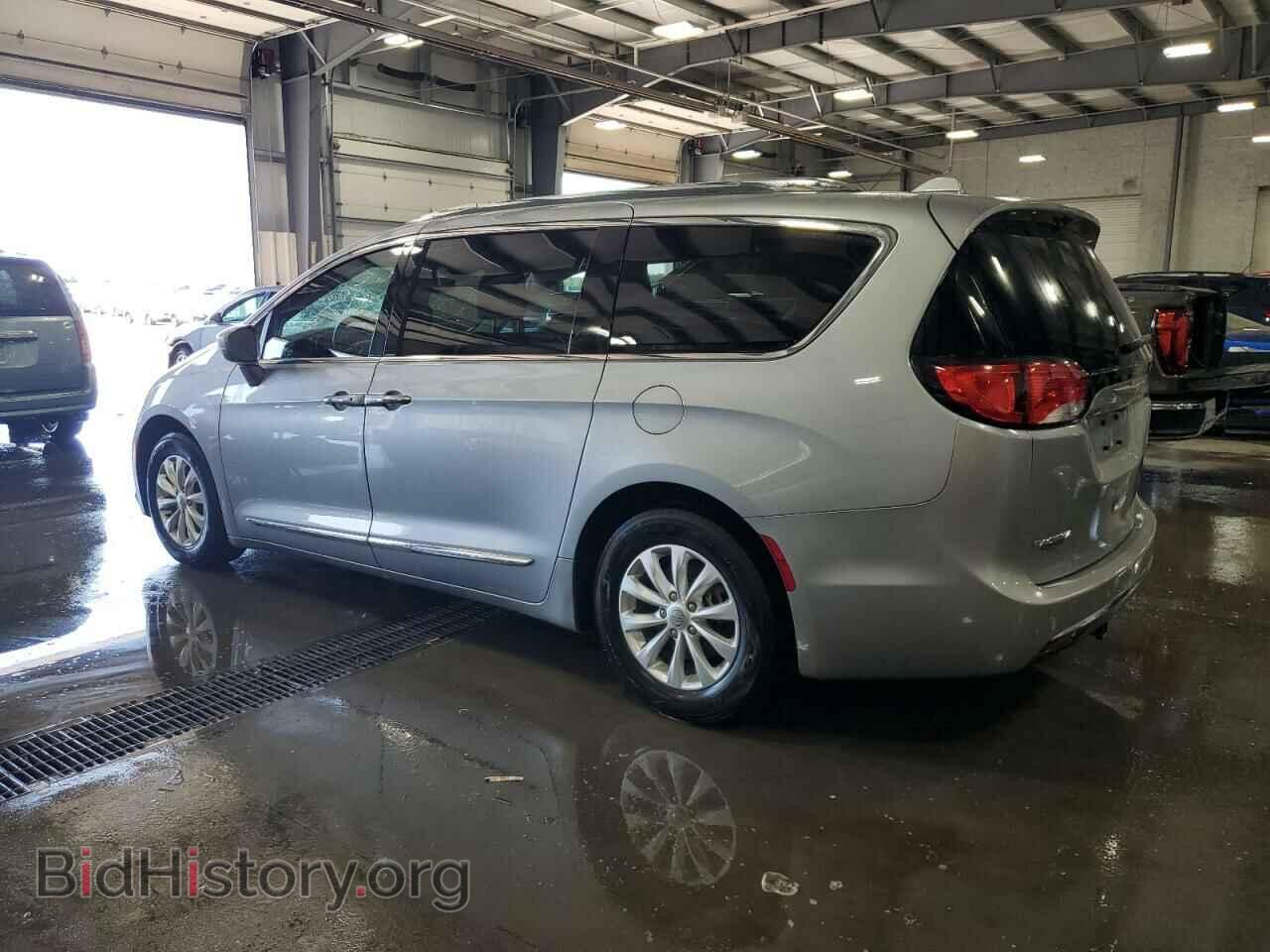 2018 CHRYSLER PACIFICA - VIN: 2C4RC1BG6JR112338 - Фото 2