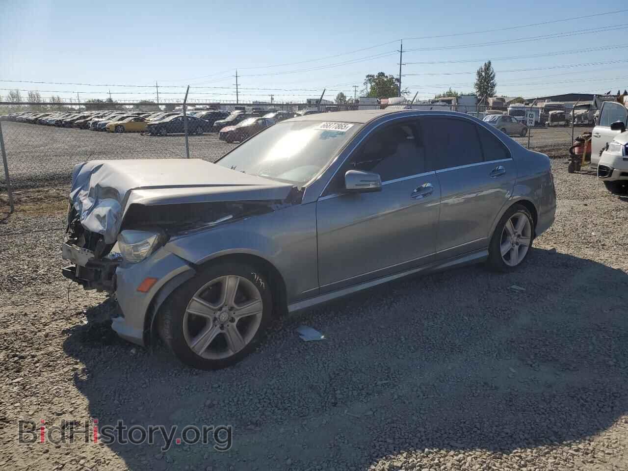 Photo WDDGF5EB7AR117310 - MERCEDES-BENZ C-CLASS 2010