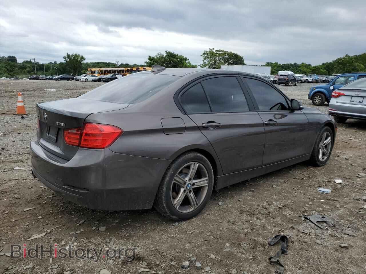 2013 BMW 3 SERIES - VIN: WBA3B5C55DF596430 - Фото 3
