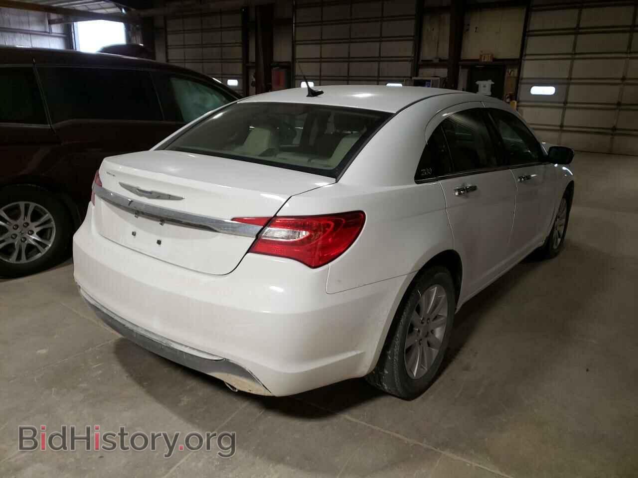 2013 CHRYSLER 200 - VIN: 1C3CCBCG4DN524550 - Фото 4