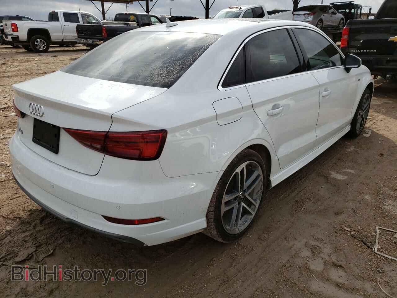 2018 AUDI A3 - VIN: WAUGUGFF4J1000454 - Фото 4