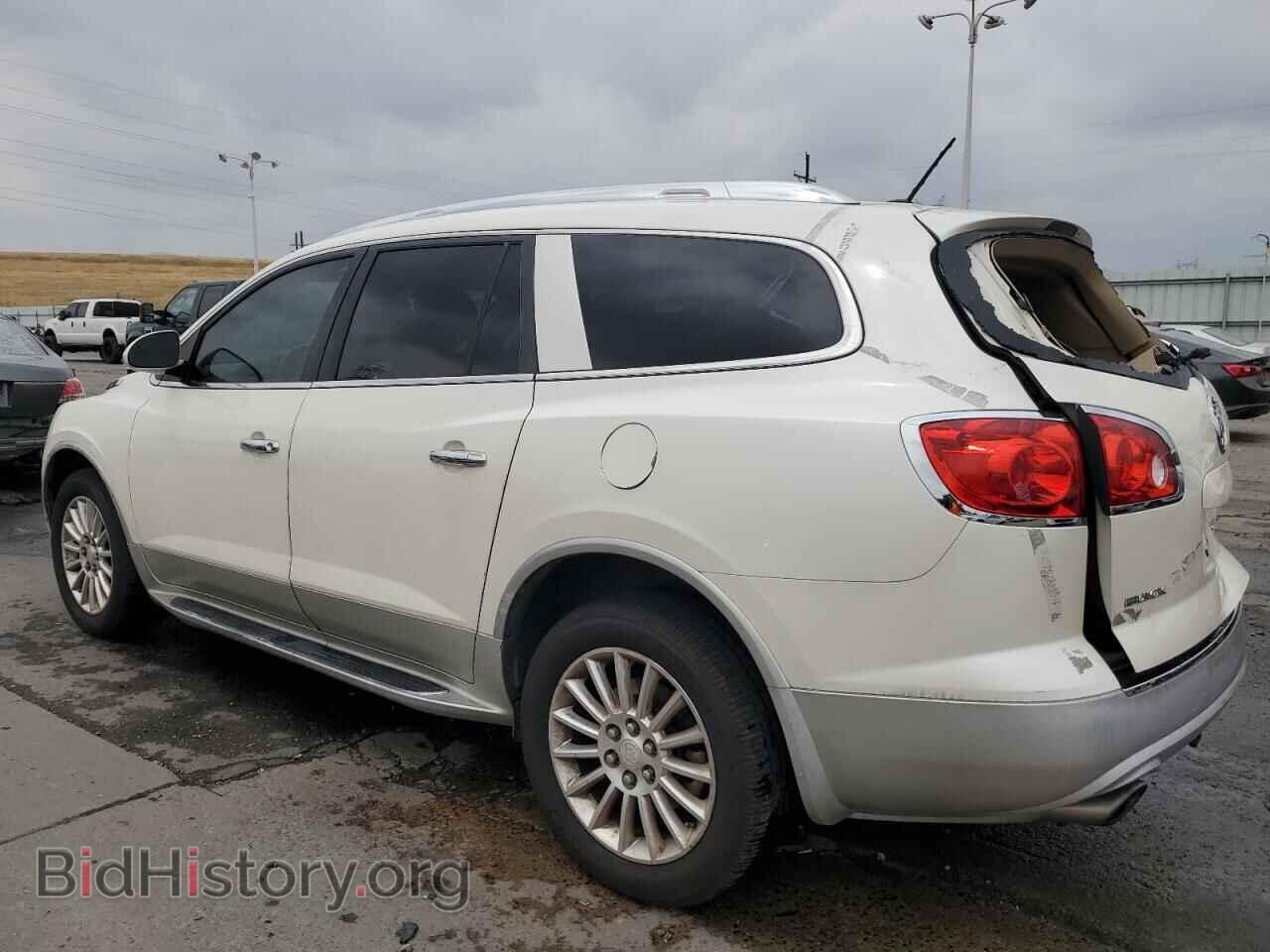 2011 BUICK ENCLAVE - VIN: 5GAKRAED4BJ401355 - Photo 2
