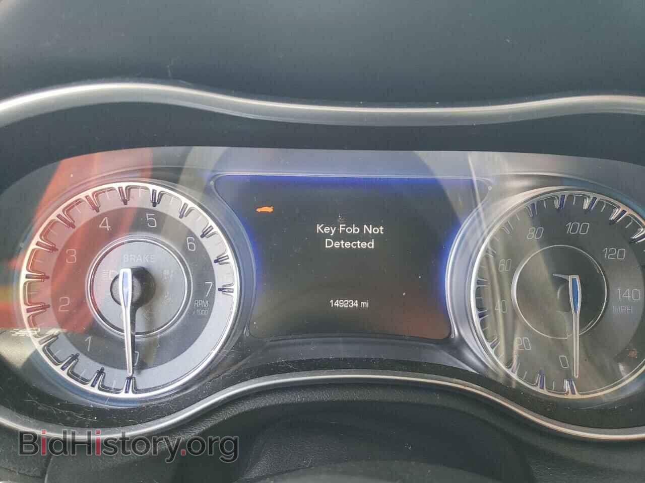 2016 CHRYSLER 300 - VIN: 2C3CCAAG4GH189526 - Фото 9