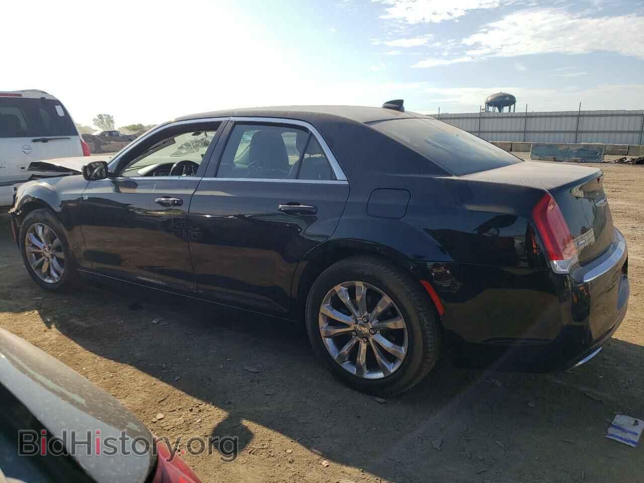 2015 CHRYSLER 300 - VIN: 2C3CCARG2FH899818 - Фото 2