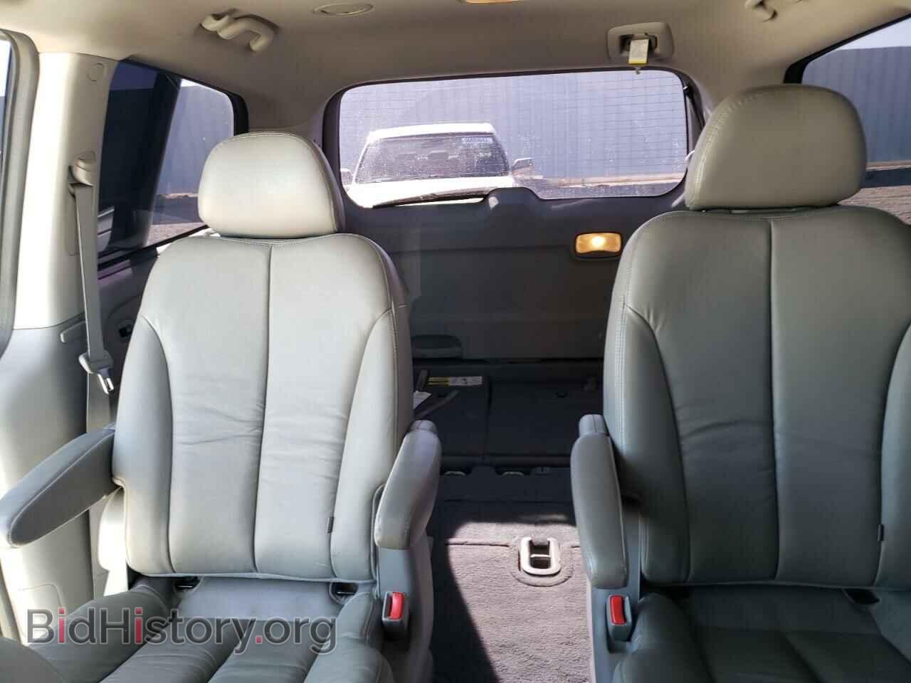 2011 KIA All Models - VIN: KNDMH4C71B6372621 - Фото 10