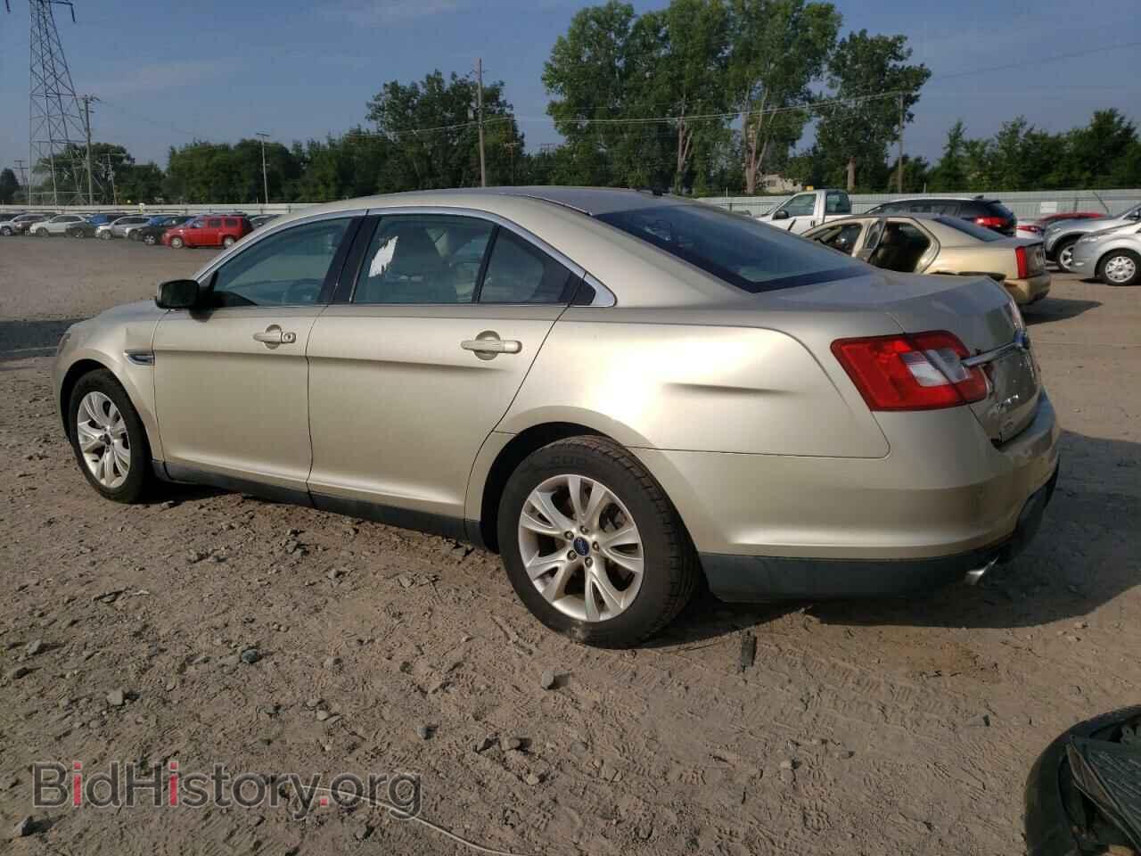2011 FORD TAURUS - VIN: 1FAHP2EW1BG180550 - Фото 2