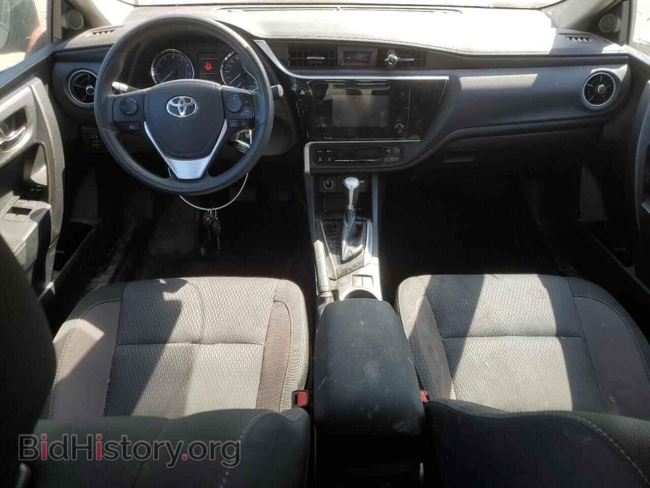 2018 TOYOTA COROLLA - VIN: 2T1BURHE8JC081449 - Фото 8