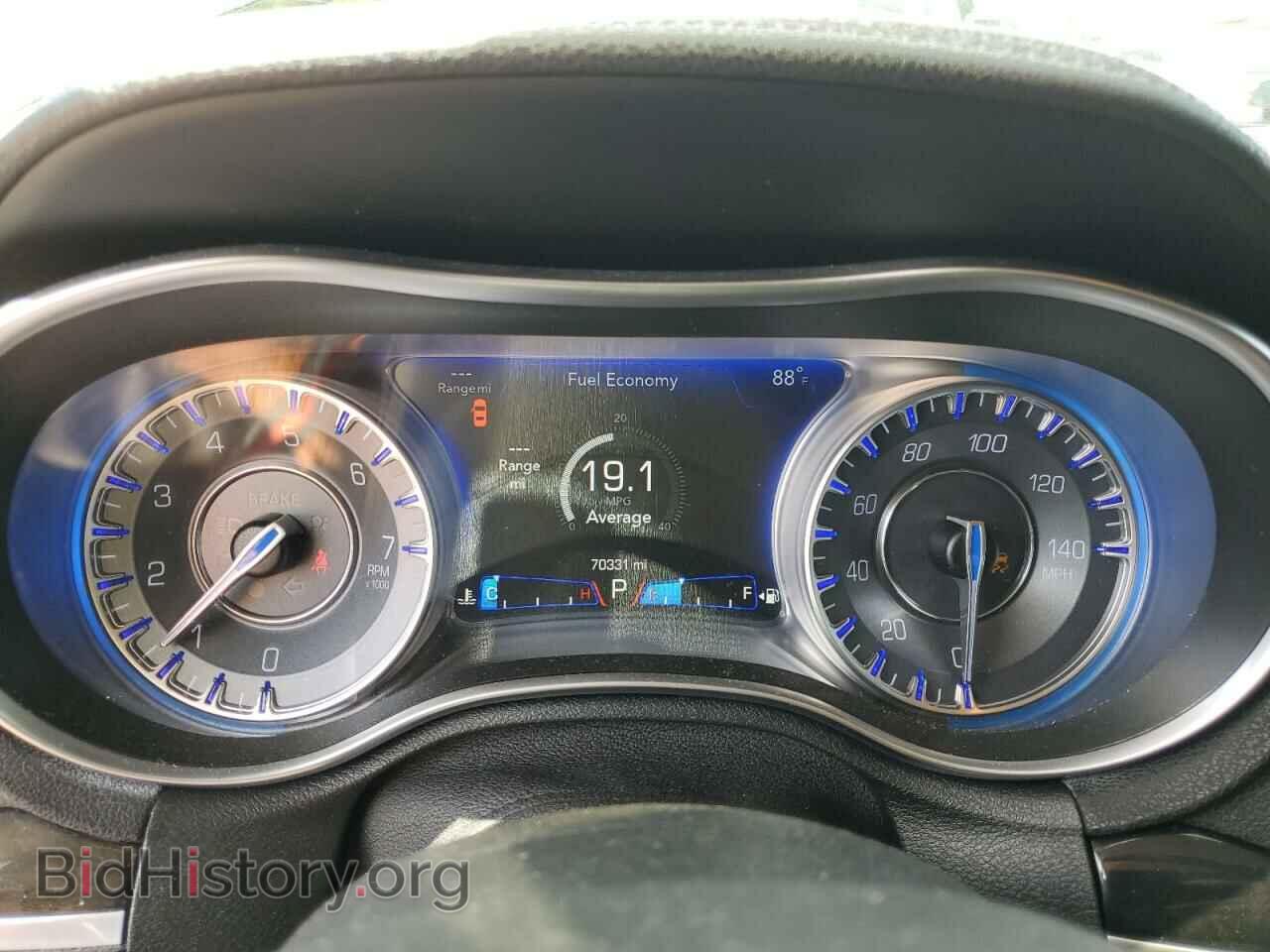 2017 CHRYSLER 300 - VIN: 2C3CCAEG5HH591180 - Фото 9