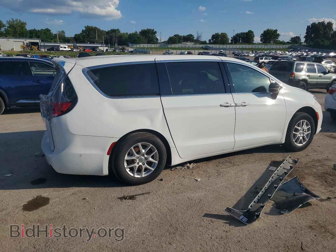 2024 CHRYSLER PACIFICA - VIN: 2C4RC1BG4RR110258 - Photo 3