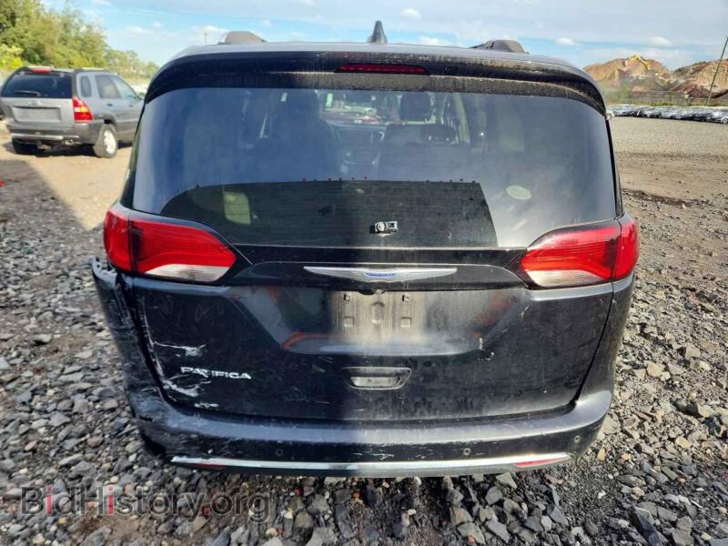 2020 Chrysler PACIFICA (VIN 2C4RC1BG3LR137667) — photo 6 of 13