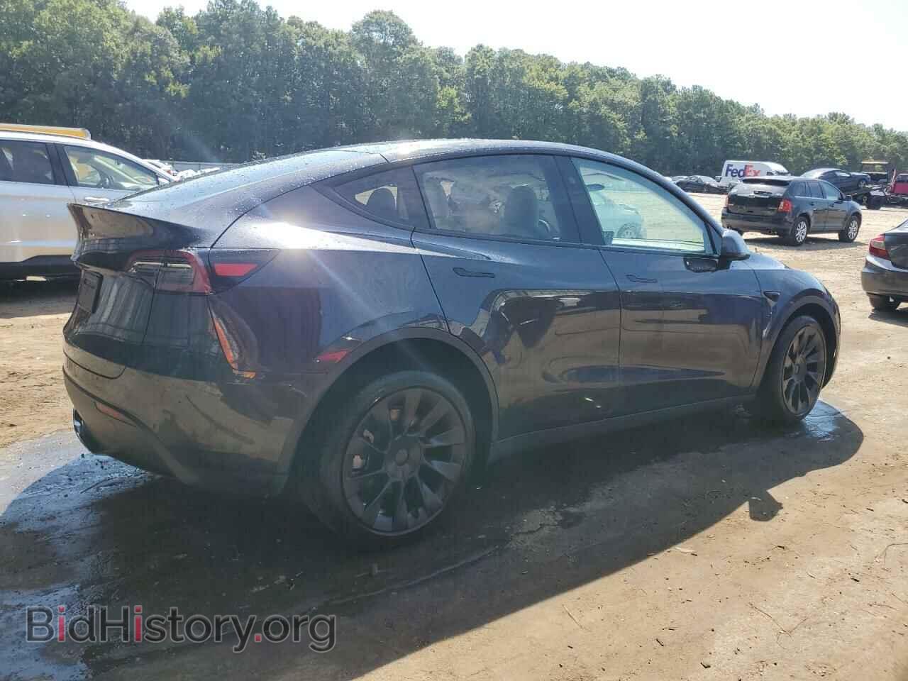 2024 TESLA MODEL Y - VIN: 7SAYGDED0RF015097 - Фото 3