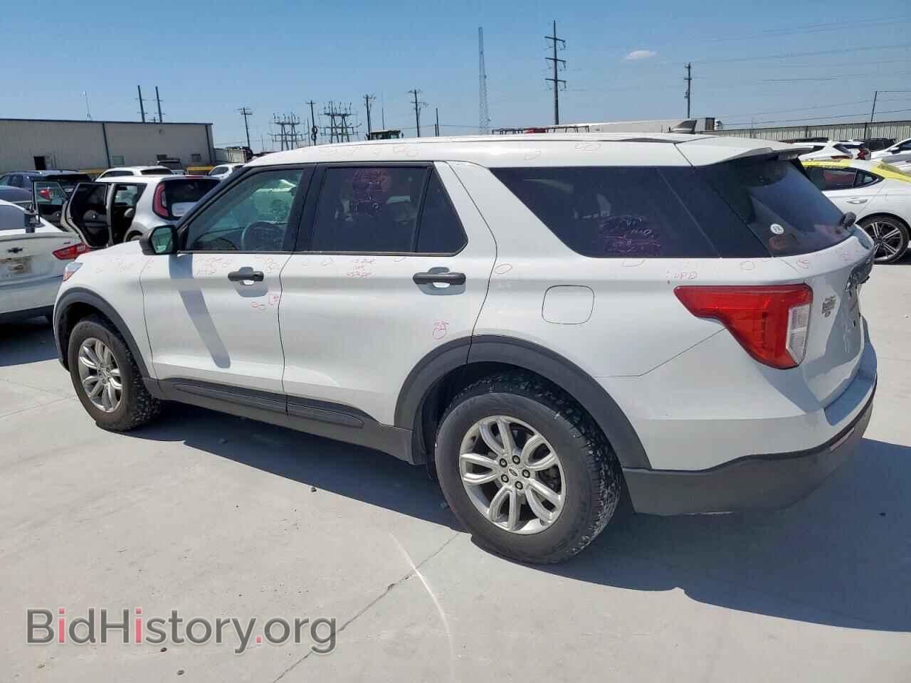 2021 FORD EXPLORER - VIN: 1FMSK7BH2MGA40121 - Photo 2
