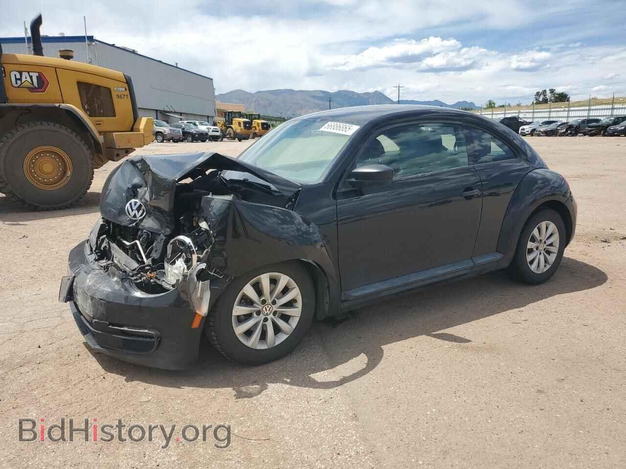 Photo 3VWFP7AT4EM609620 - VOLKSWAGEN BEETLE 2014