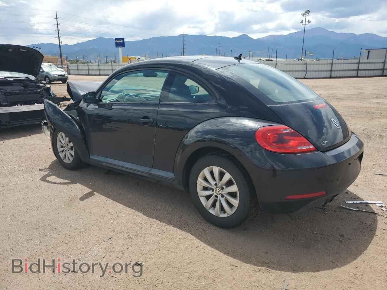 2014 VOLKSWAGEN BEETLE - VIN: 3VWFP7AT4EM609620 - Фото 2