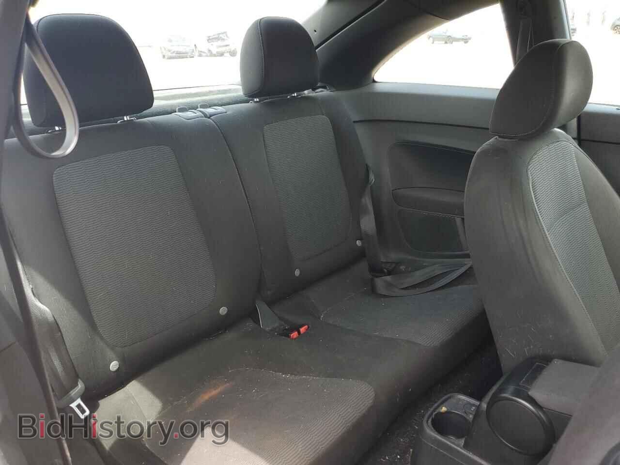 2014 VOLKSWAGEN BEETLE - VIN: 3VWFP7AT4EM609620 - Фото 10