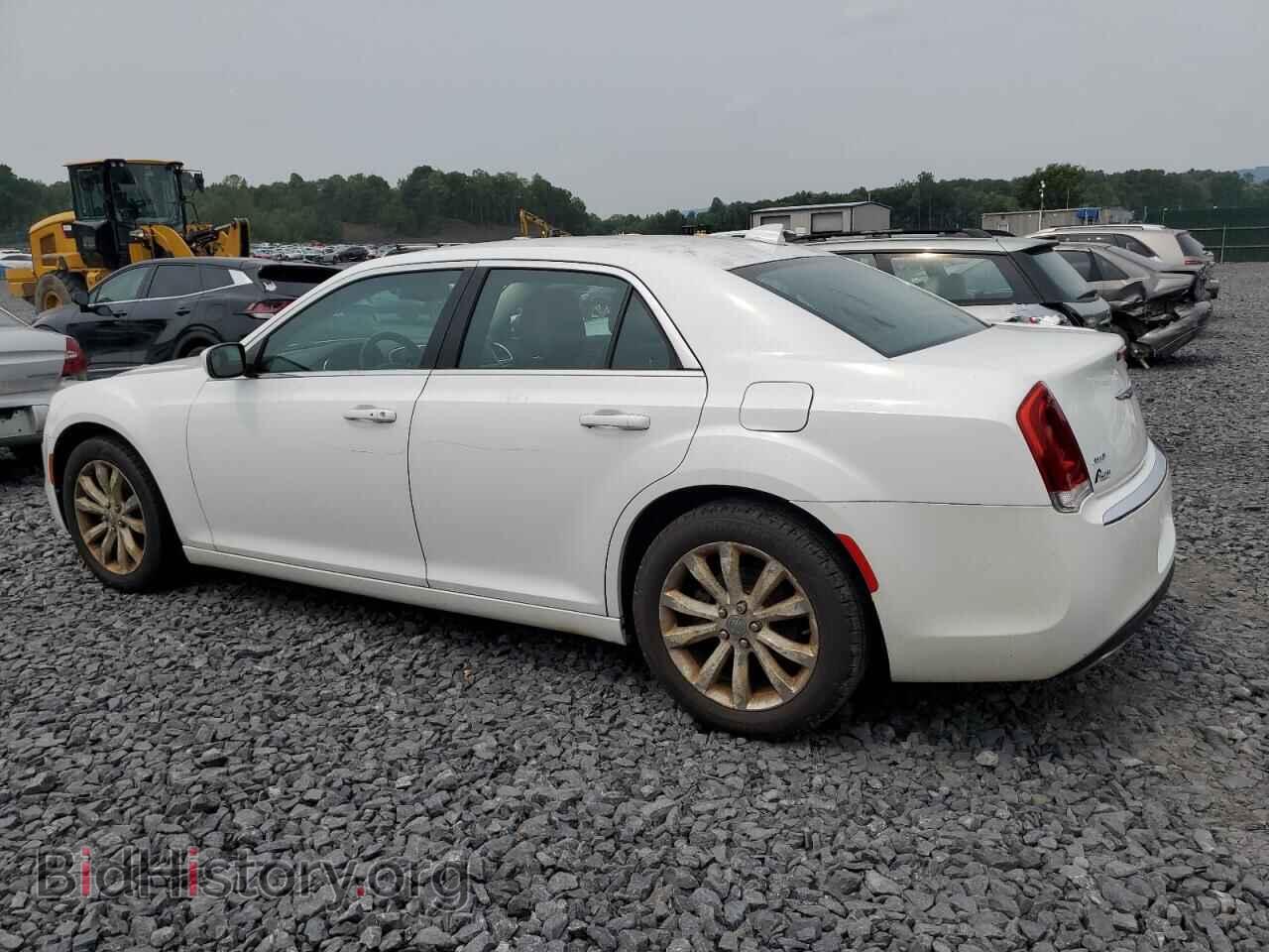 2015 CHRYSLER 300 - VIN: 2C3CCARG5FH736581 - Фото 2