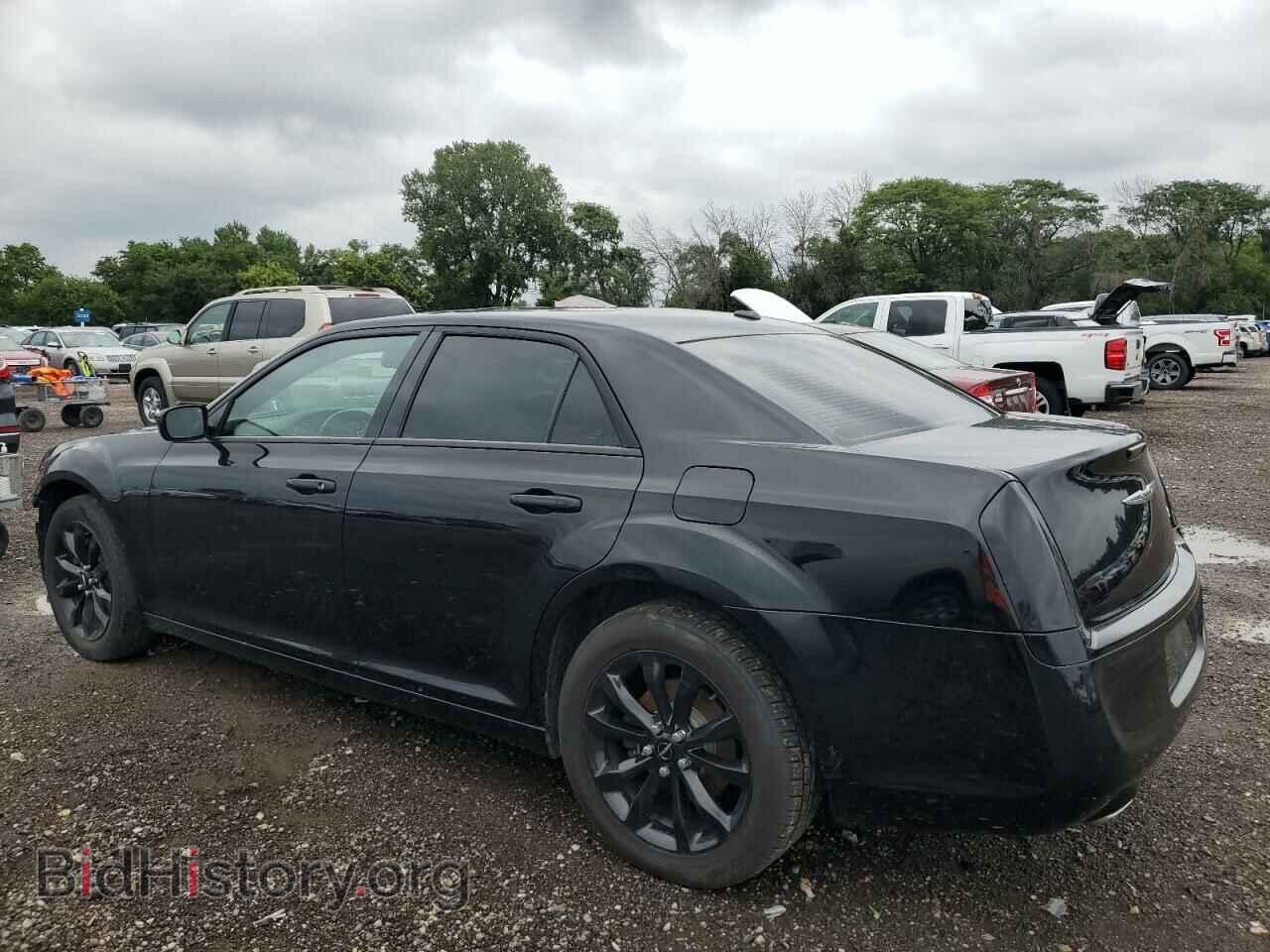 2014 CHRYSLER 300 - VIN: 2C3CCAGGXEH353186 - Photo 2