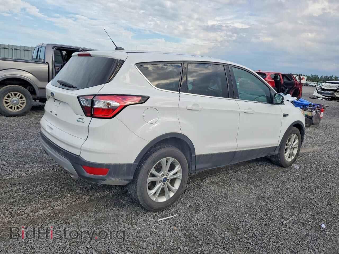 2017 FORD ESCAPE - VIN: 1FMCU0GD6HUD88944 - Фото 3
