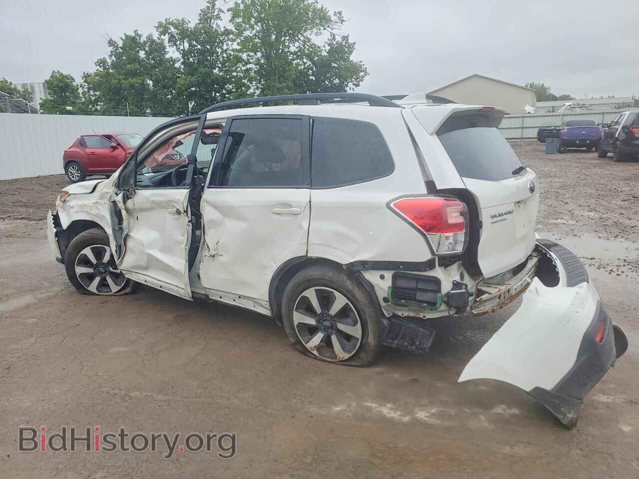 2017 SUBARU FORESTER - VIN: JF2SJAGC8HH482226 - Фото 2