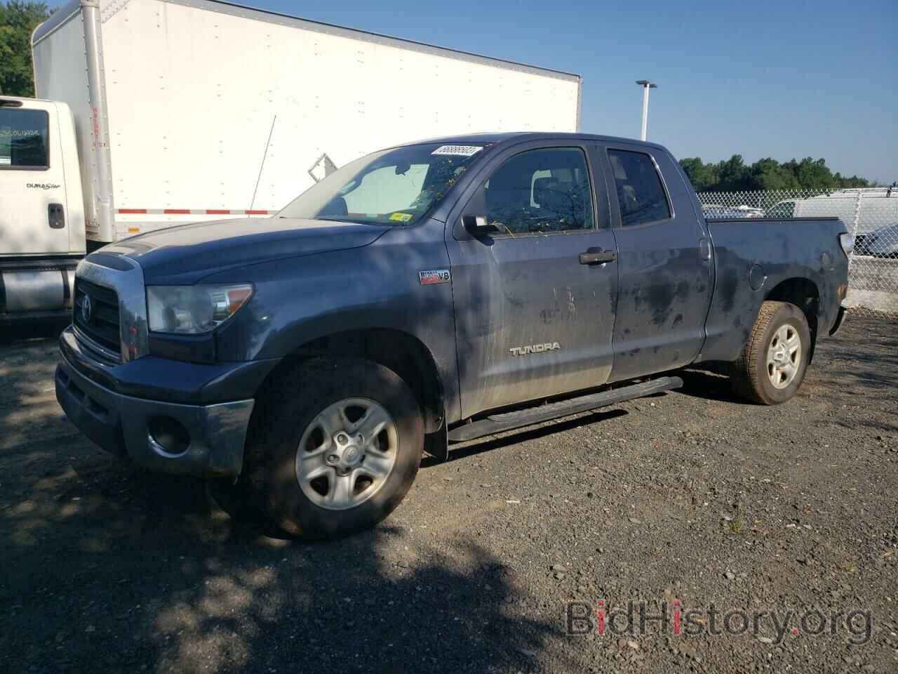 Пикап Toyota Tundra 2009