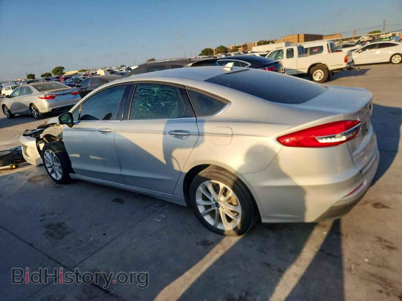 2019 FORD FUSION - VIN: 3FA6P0LU6KR221129 - Photo 2