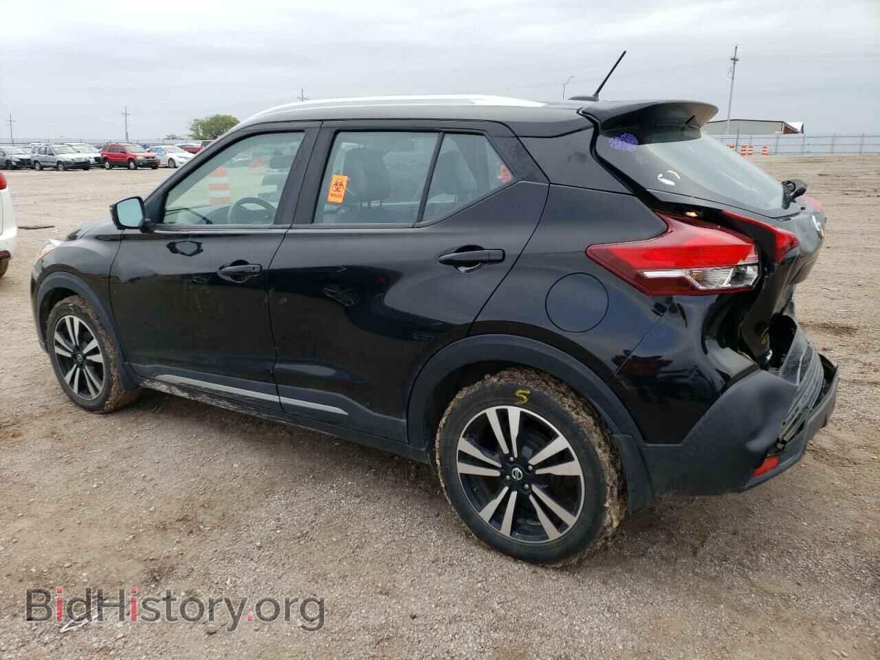 2019 NISSAN KICKS - VIN: 3N1CP5CU2KL557814 - Фото 2