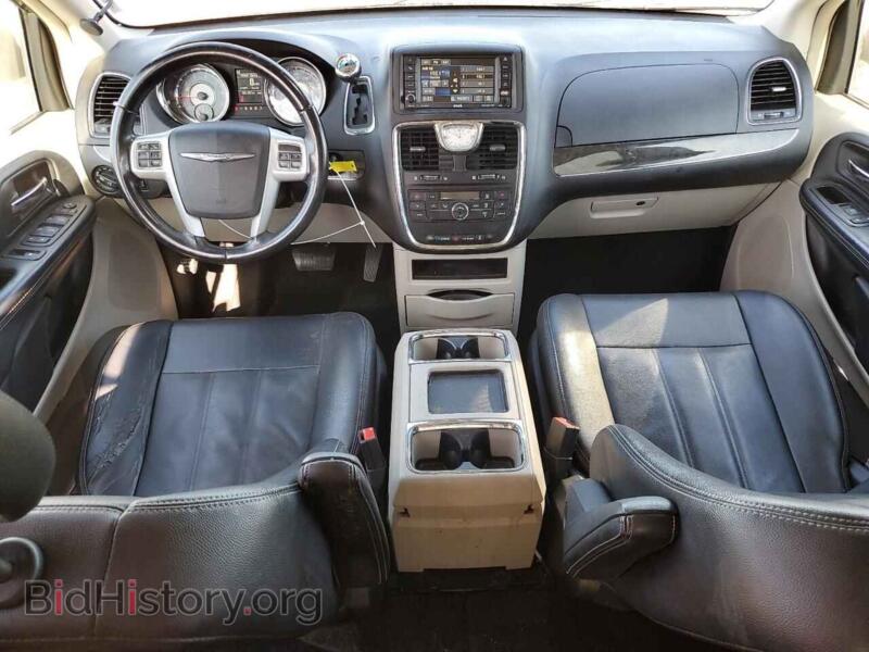 2015 Chrysler MINIVAN (VIN 2C4RC1BG2FR609300) — photo 8 of 13